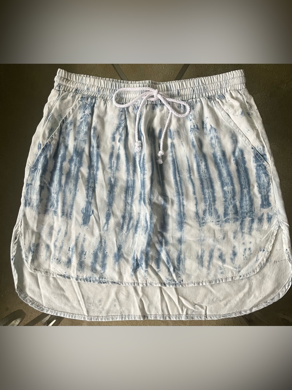 Cloth & Stone Vintage Wash Tie-Dye Blue & White Drawstring Skirt